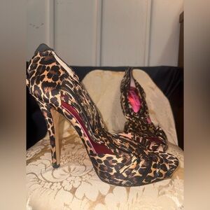 Betsy Johnson Leopard Print Heels